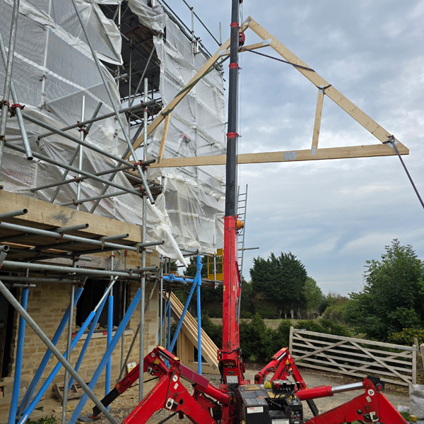 Mini crane service